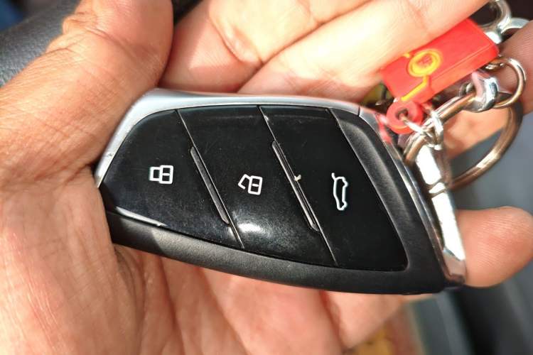 Used SAIC MAXUS Dana V1 2024 V1 Long Wheelbase Low Roof (51 kWh)
