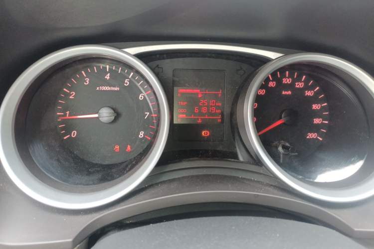 Used Wuling Hongguang 2019 1.5L S Standard Version China VI LAR Instrument Cluster