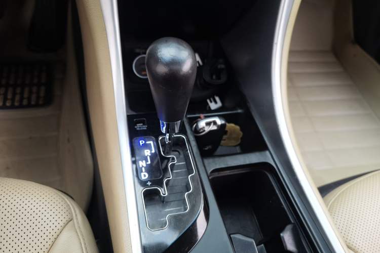 Used Hyundai Sonata 2013 2.0L Automatic Luxury Edition
