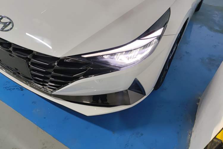 Used Hyundai Elantra 2022 1.5L CVT GLX Elite Edition Left Front Headlight