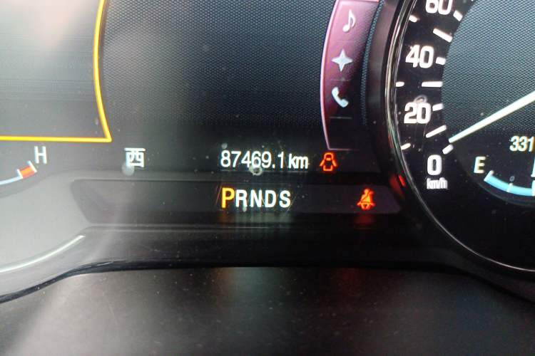 Used Lincoln MKC 2014 2.0T Two-Wheel Drive Deluxe Edition Odometer Close Up