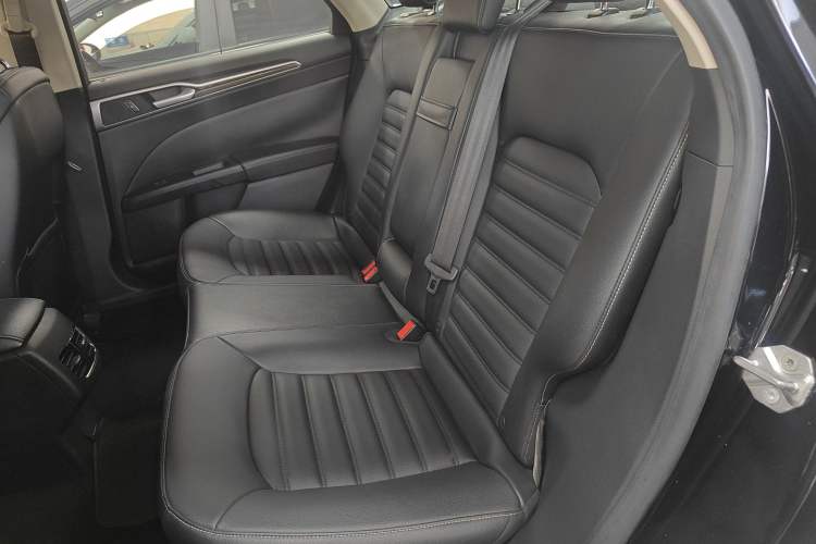 Used Ford Mondeo 2018 EcoBoost 180 Smart Control Fashion Model China VI Standard
