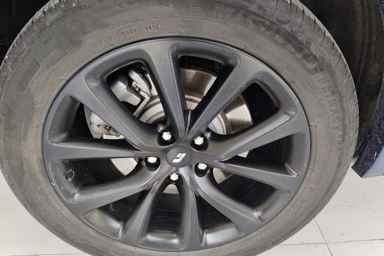 Used Li Auto ONE 2020 Extended-Range 6-Seater Version Exterior 5