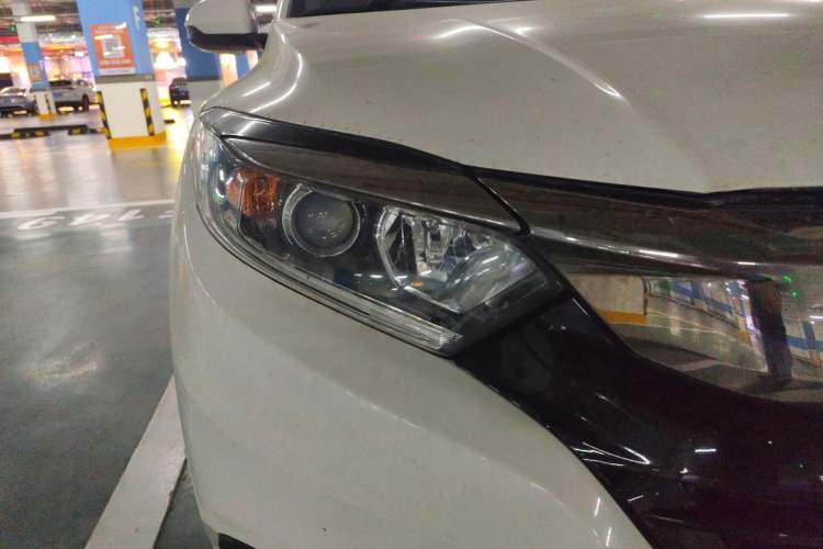 Used Honda Vezel 2022 1.5L CVT Phantom Night Pioneer Edition Right Front Headlight