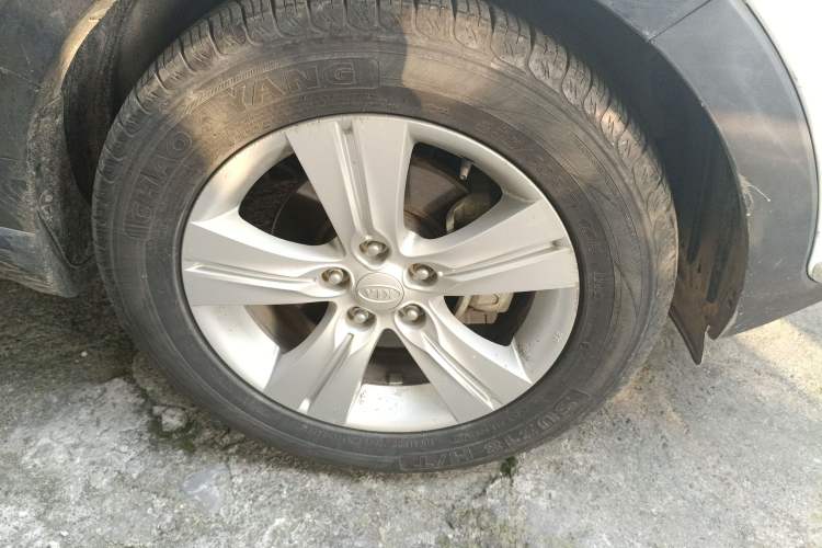 Used Kia Sportage R 2012 2.0L Automatic Two-Wheel Drive GLS
