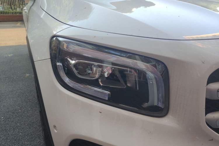 Used Mercedes-Benz GLB 2021 GLB 200 Fashion Model Right Front Headlight