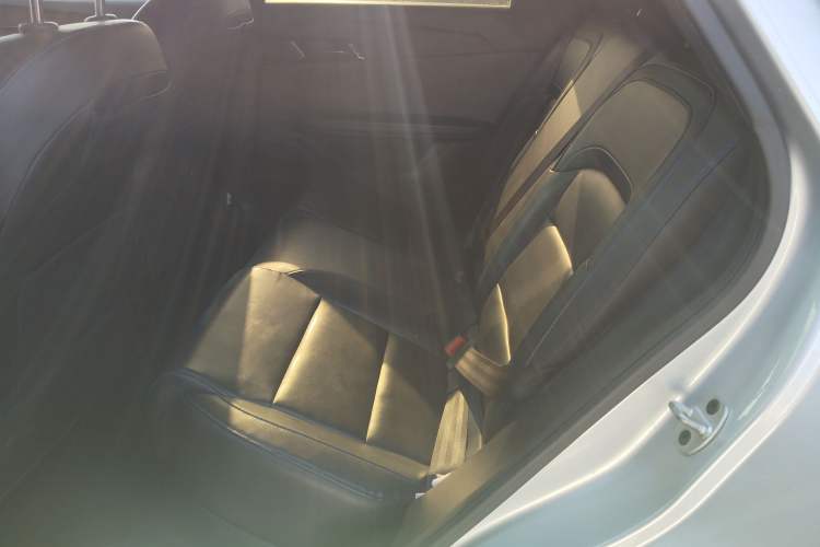 Used MG 4 EV 2022 425 km Fashion Edition Interior 4