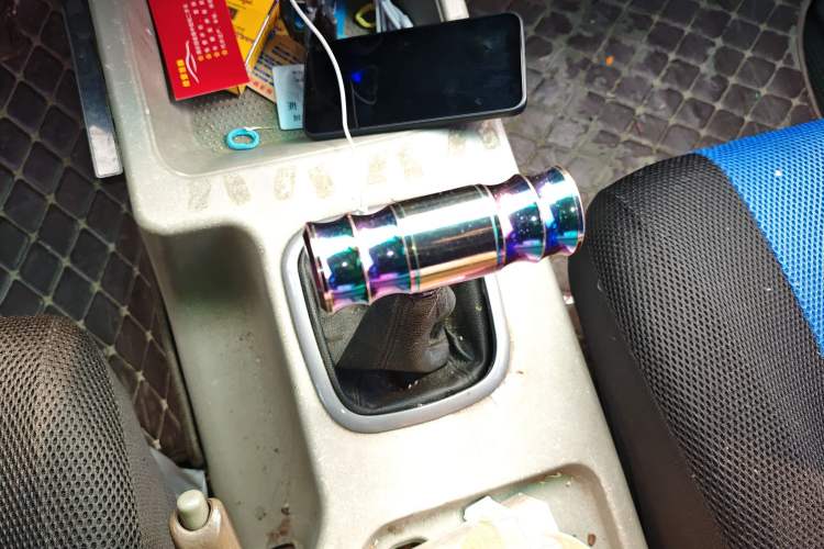 Used FORTHING Lingzhi 2016 V3 1.5L 7-Seater Standard Model China V Emission Standard
