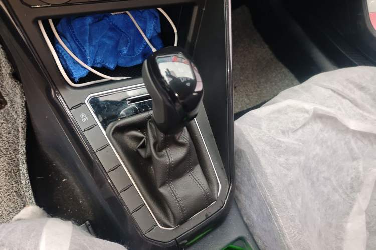 Used Volkswagen Lavida 2025 New Sharp 1.5L Outstanding New Edition Gear Lever