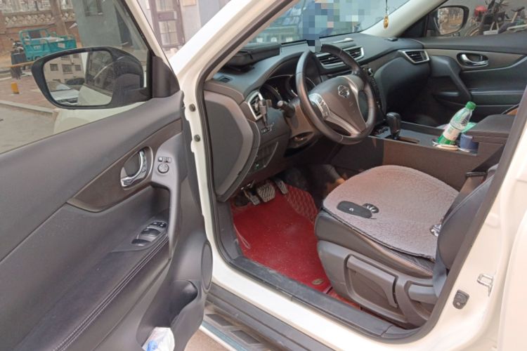 Used Nissan X-Trail 2015 2.0L CVT Comfort MAX Edition 2WD
