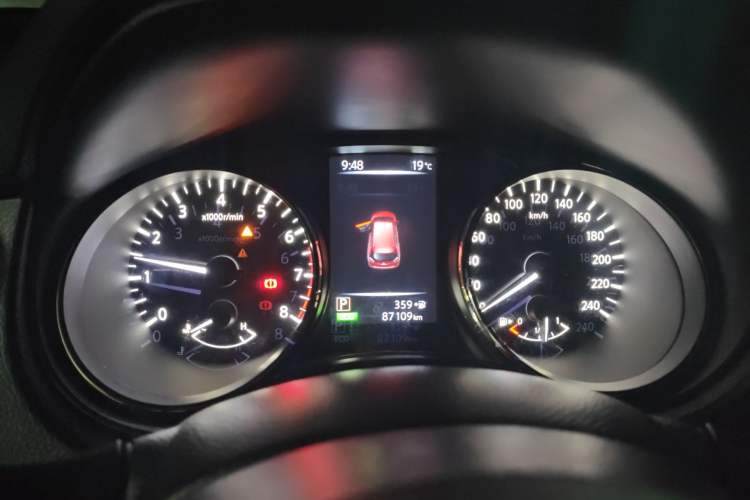 Used Nissan X-Trail 2017 2.0L CVT Comfort Edition 2WD Instrument Cluster