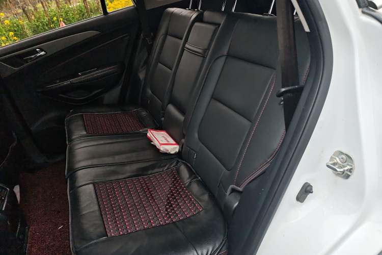 Used CHANGAN CS75 2017 Shangkui Edition 1.5T Manual Fengxiang Model
