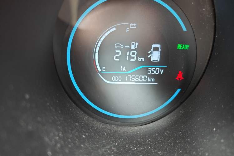 Used ORA Black Cat 2019 351 km Goddess Edition Odometer Close Up