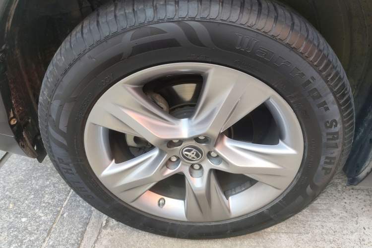 Used Toyota Highlander 2015 2.0T Two-Wheel Drive Luxury Edition 7 Seats