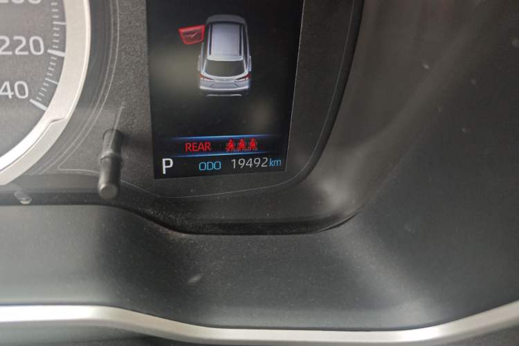 Used Toyota FRONTLANDER 2022 2.0L CVT Luxury PLUS Edition Odometer Close Up