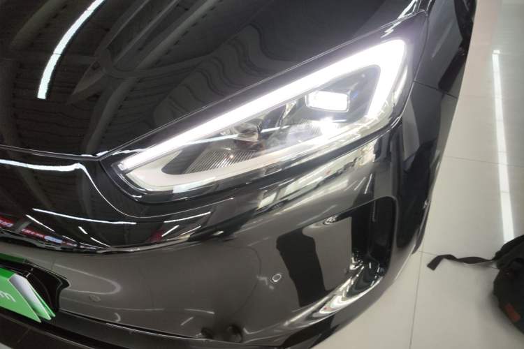 Used Hima AITO M5 2025 Extended-Range Ultra All-Wheel-Drive Version
