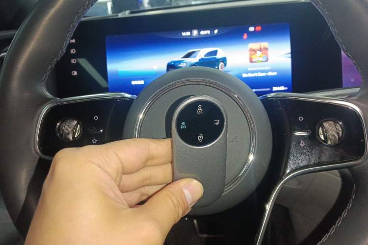 Used Hima AITO M9 2024 All-Electric Ultra Version 100 kWh 6-Seater Model Vehicle Key