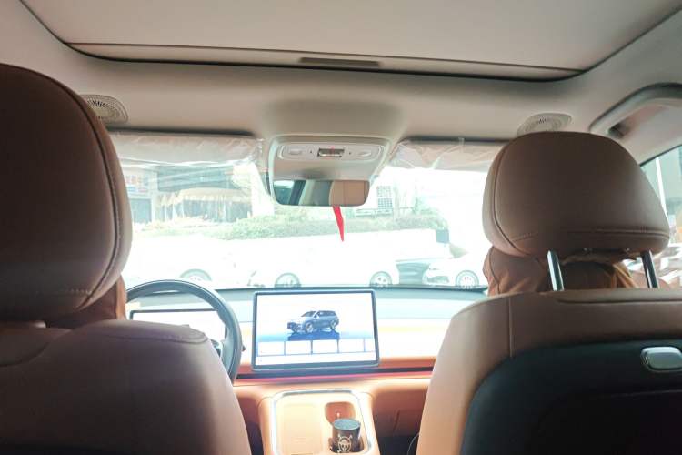 Used Leapmotor C16 2026 Extended-Range 280 LiDAR Zhizun Edition 6 Seats
