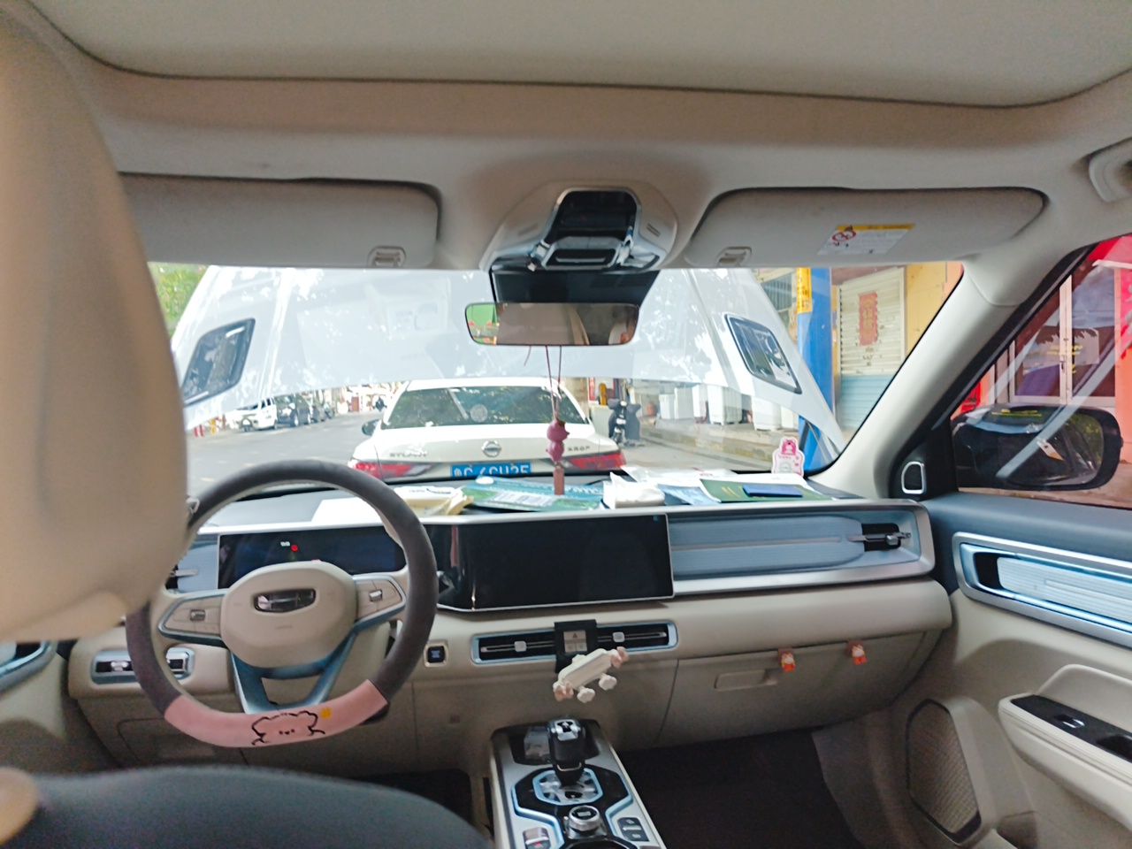 Geely Auto icon 2023 1.5TD Star Player — снимка 18