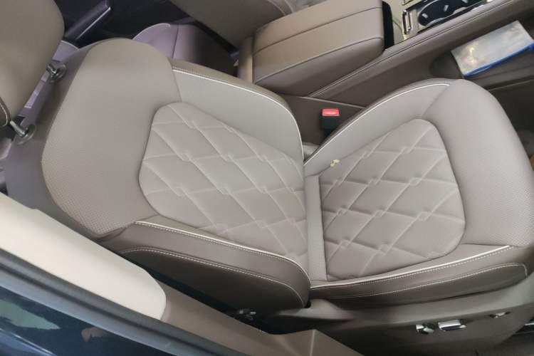 Used Volkswagen Viloran 2024 380TSI Premium Edition