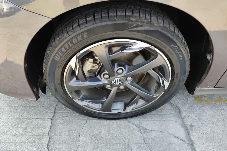 Used MG 5 2022 300TGI DCT Chao Yue Flagship Edition