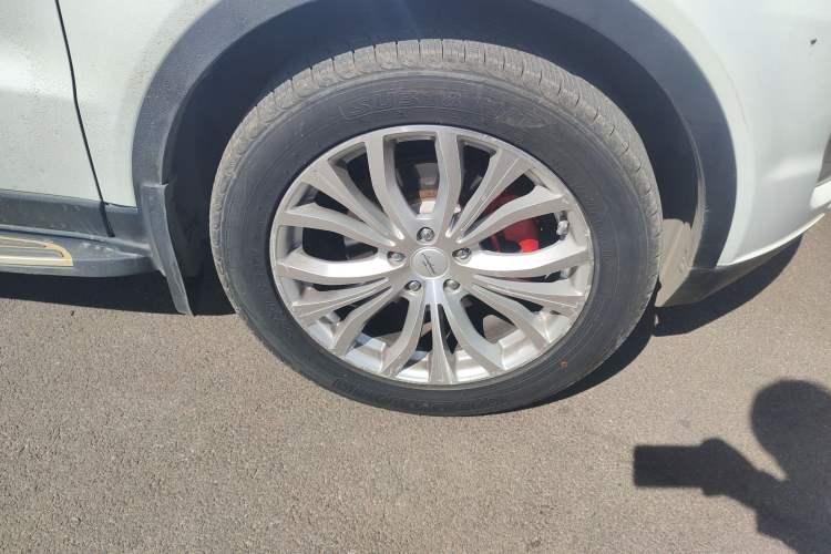 Used Land X7 2015 2.0T Panoramic Flagship Edition Right Front Wheel Hub