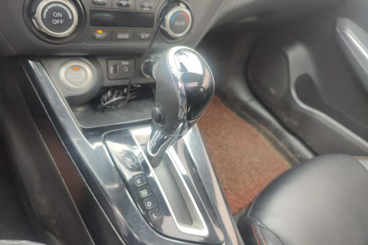 Used Nissan Lannia 2016 1.6L CVT High-Energy Version Gear Lever