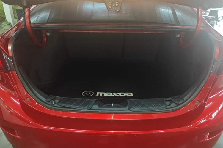 Used Mazda Mazda 3 Axela 2019 Cloud-Controlled Version Sedan 1.5L Automatic Comfort Trim China VI Standard
