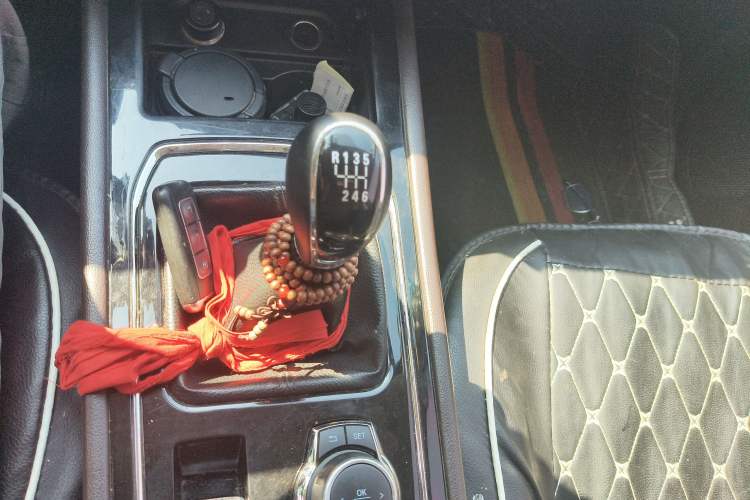 Used Dongfeng Fengon 580 2018 Revised Version 1.5T Manual Luxury Edition
