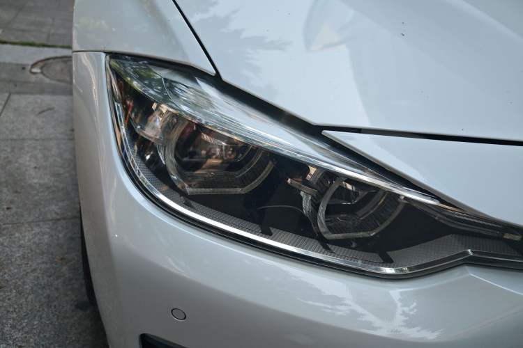 Used BMW 3 Series 2018 320Li Fashion Model Right Front Headlight