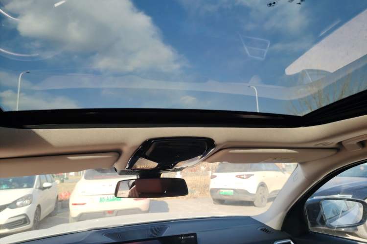 Used BMW i3 2025 eDrive 40 L Midnight Edition
