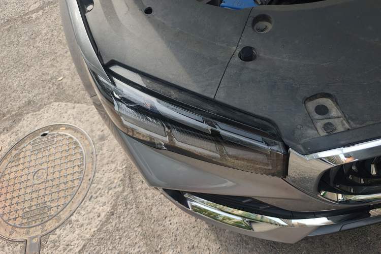 Used Geely Auto Monjaro L 2021 2.0TD High-Power Automatic All-Wheel-Drive Flagship Version Right Front Headlight