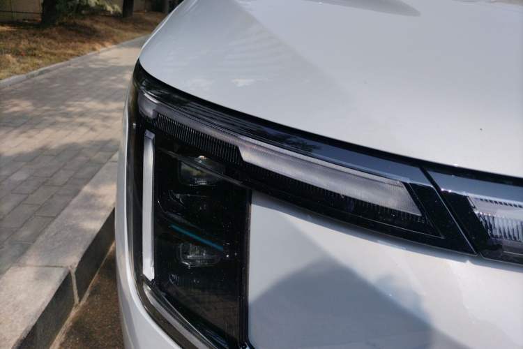 Used JETOUR Shanhai L7 Plus 2025 Model 220km Flagship 7-seater Right Front Headlight