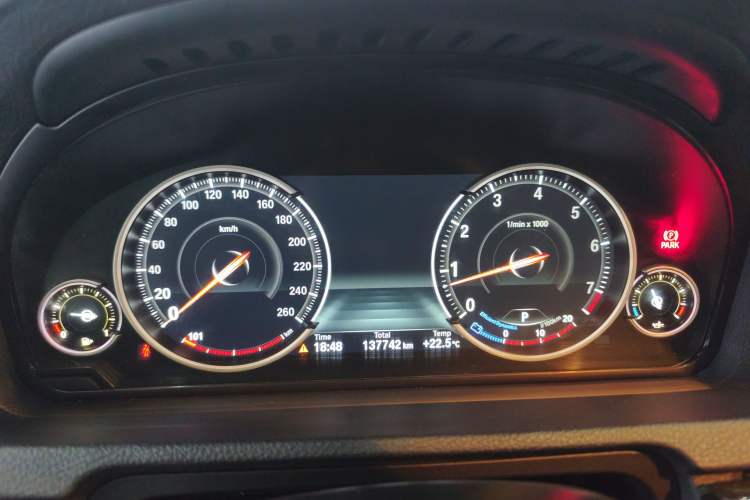 Used BMW 5 Series GT 2017 528i Leading Model Instrument Cluster