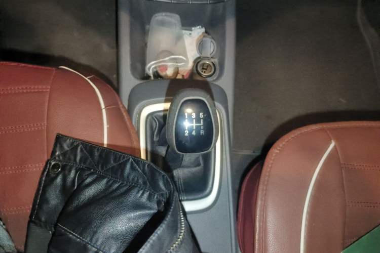 Used Chevrolet Sail 2015 Sail 3 1.5L Manual with Ideal Sunroof Edition
