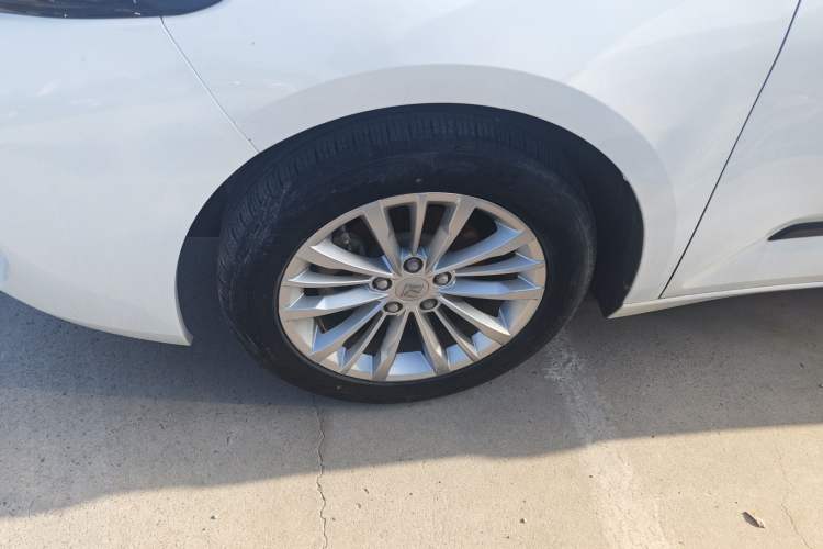 Used Baojun RC-5 2020 1.5T CVT Smart Luxury Edition