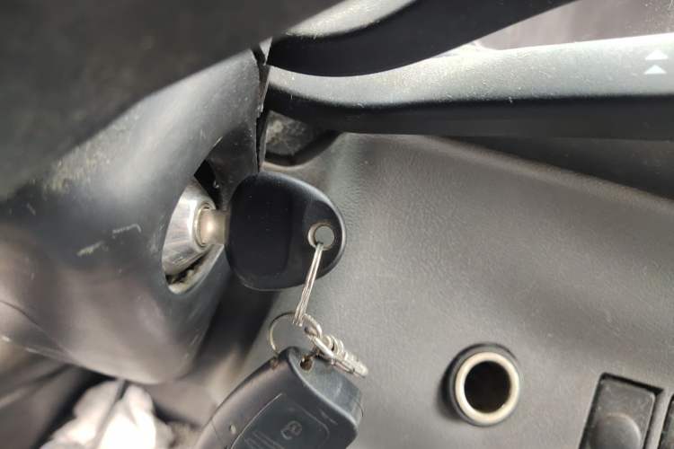 Used JMC Transit 2017 2.8T Commercial Version Long Wheelbase Mid-Roof 3-Seater JX493
