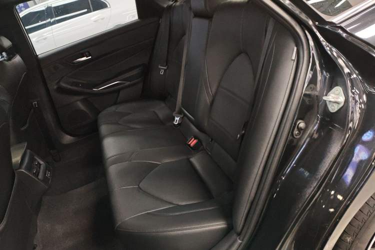 Used Toyota Avalon 2023 2.0L Luxury Edition