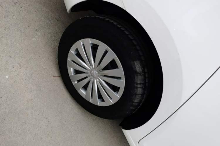 Used Volkswagen Santana 2019 1.5L Automatic Fashion Edition China VI Right Rear Wheel Hub
