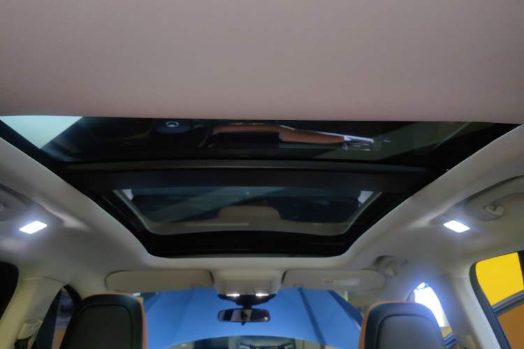 Used Ford Escape 2020 EcoBoost 245 Two-Wheel-Drive Titanium Edition