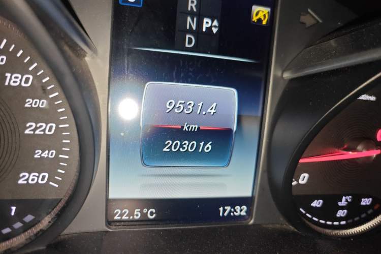 Used Mercedes-Benz GLC Coupe 2017 GLC 260 4MATIC Coupe SUV