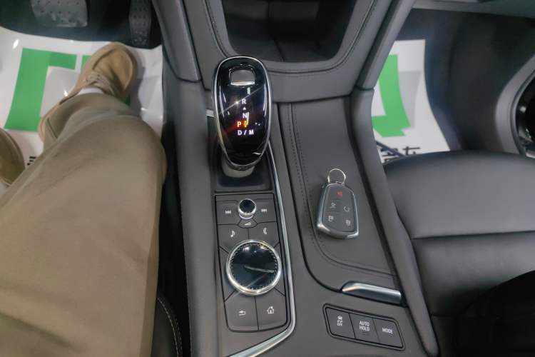 Used Cadillac XT6 2022 2.0T Six-Seater Four-Wheel Drive Luxury Version
