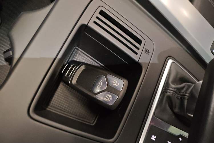 Used Audi A4L 2023 40 TFSI Fashion Dynamic Model