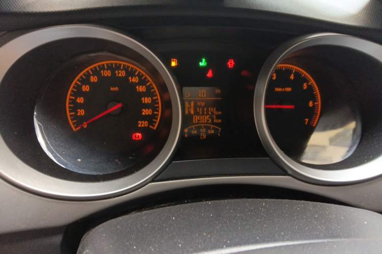 Used Brilliance H230 2012 1.5L AMT Elite Version