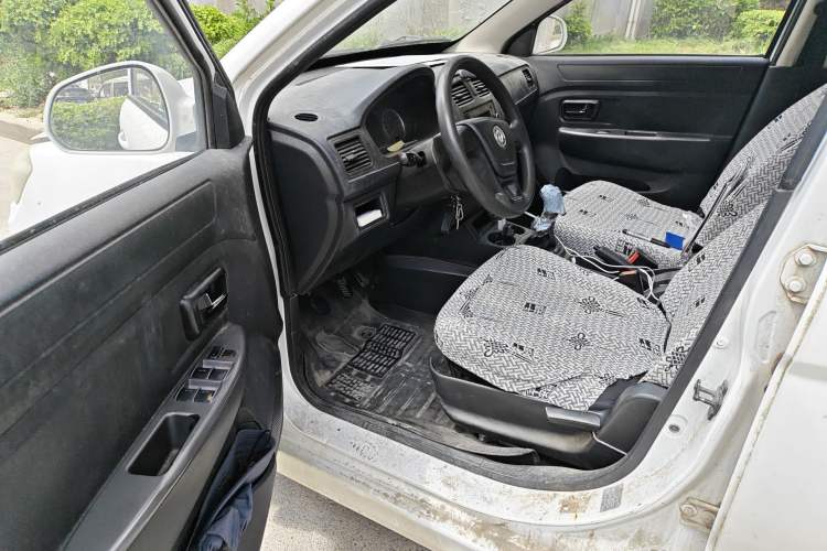 Used Dongfeng Fengon 330 2014 1.3L Manual Utility Version DK13-07 Driver Seat