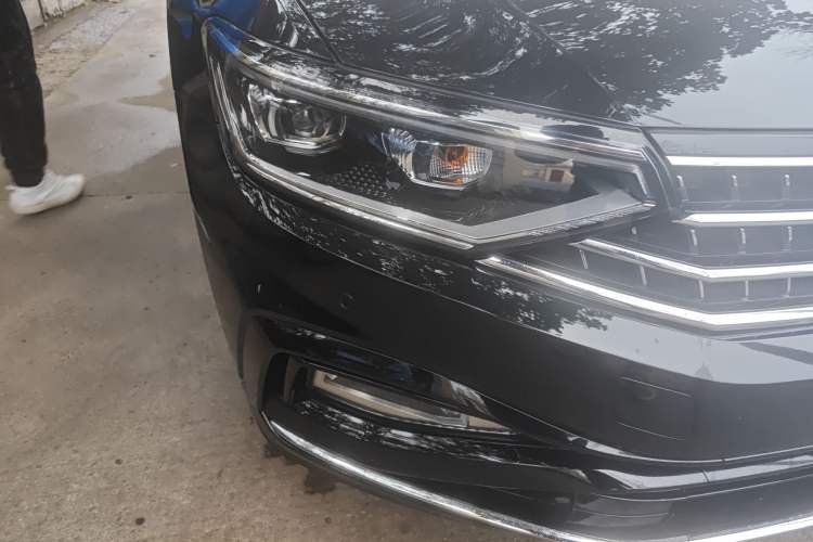 Used Volkswagen Magotan 2025 Zhongxiang Version 280TSI DSG Comfort Edition