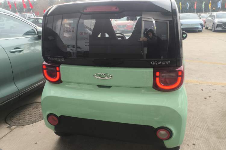 Used Chery QQ Ice Cream 2022 170km Sundae Phosphate Lithium-Ion