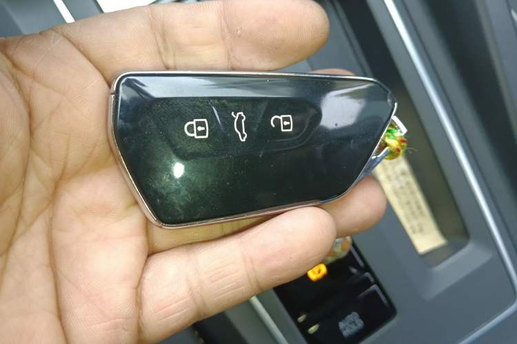 Used Volkswagen Golf 2023 280TSI DSG R-Line Lite Vehicle Key