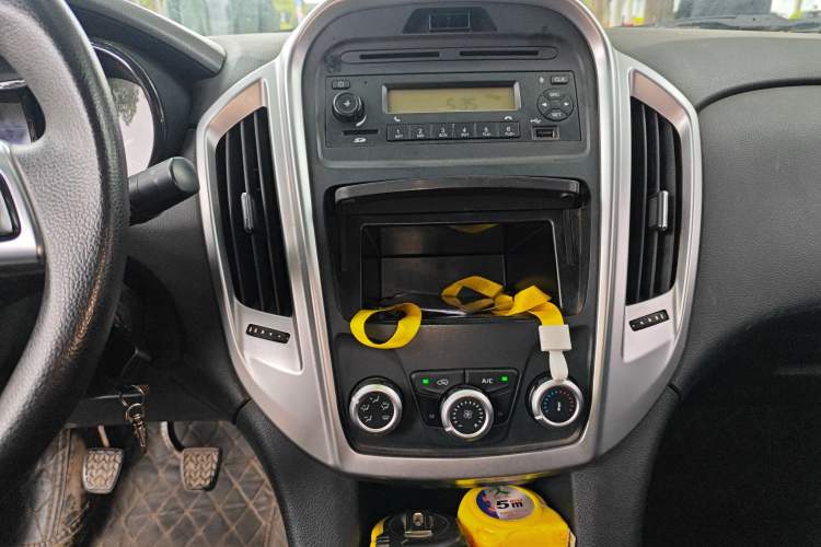 Used JMC Baodian 2020 2.5T Diesel Two-Wheel Drive Comfort Edition Long Wheelbase JX4D25A6L