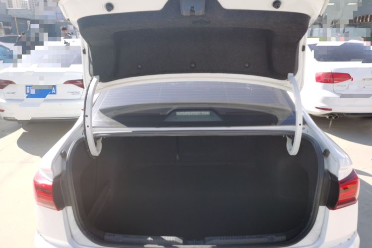 Used Volkswagen Bora 2020 1.5L Automatic Fashion Edition Trunk